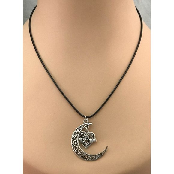 Crescent Moon Filigree Celtic Irish Heart Claddagh - Picture 4 of 4